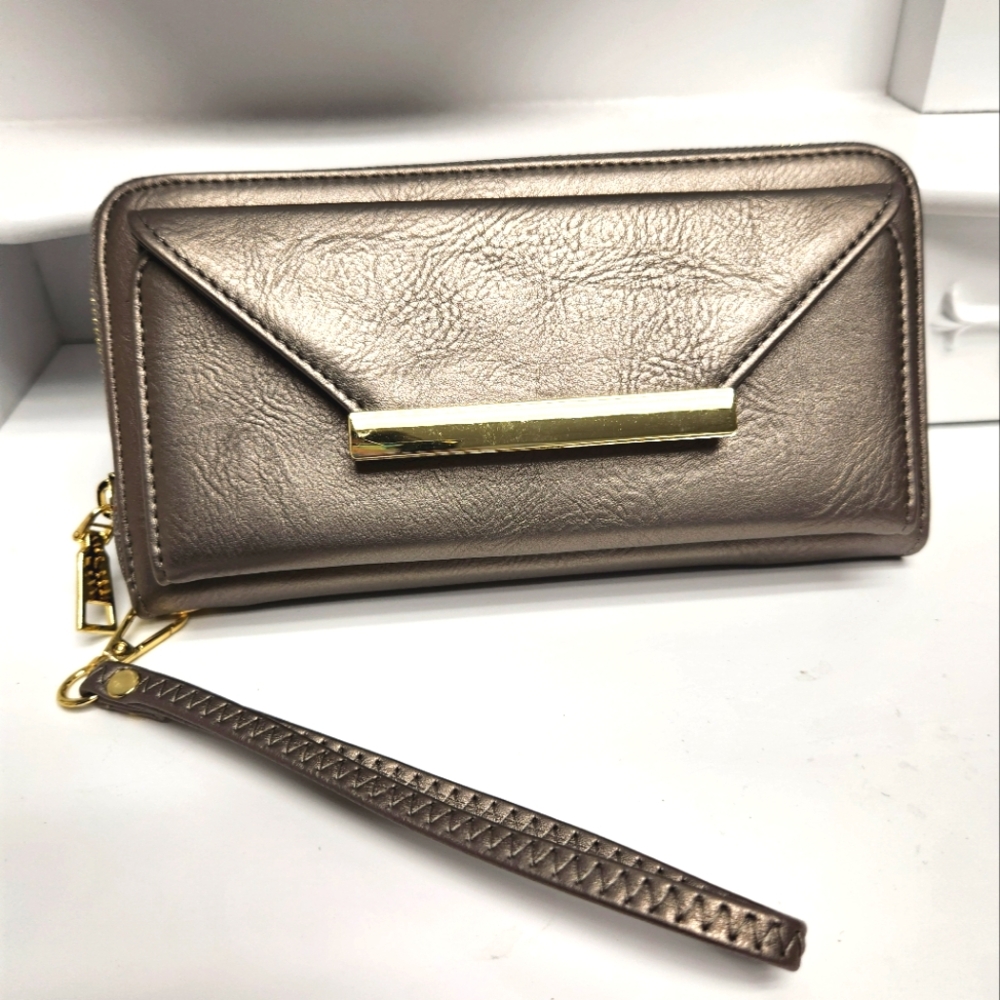 Pewter Wristlet Wallet Cardholder